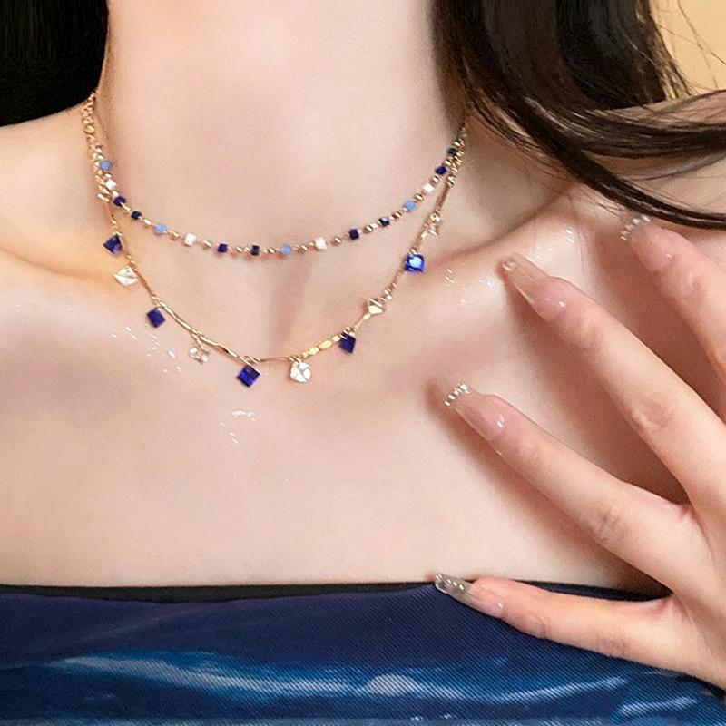 

Fashion Colored Zircon Bead Necklace for Women Girls Exquisite Geometric Double-Layer Small Square Pendant Necklace Jewelry Gift