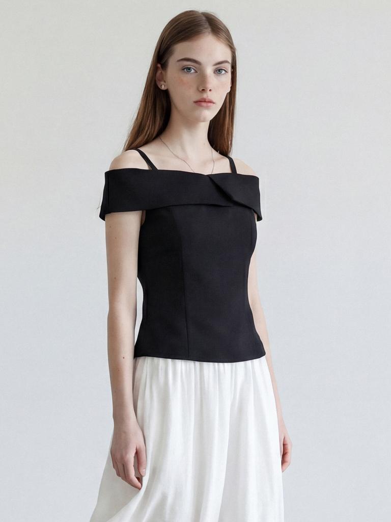 STAY WITH ME Clean Fold Off-Shoulder Top_Black