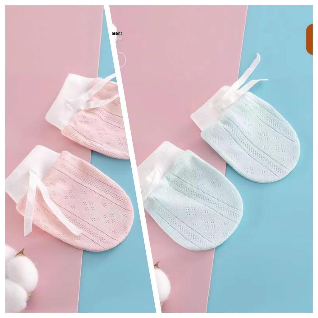 Newborn Anti-Scratch Mittens and Socks - Chewable Baby Gloves for Autumn and Winter