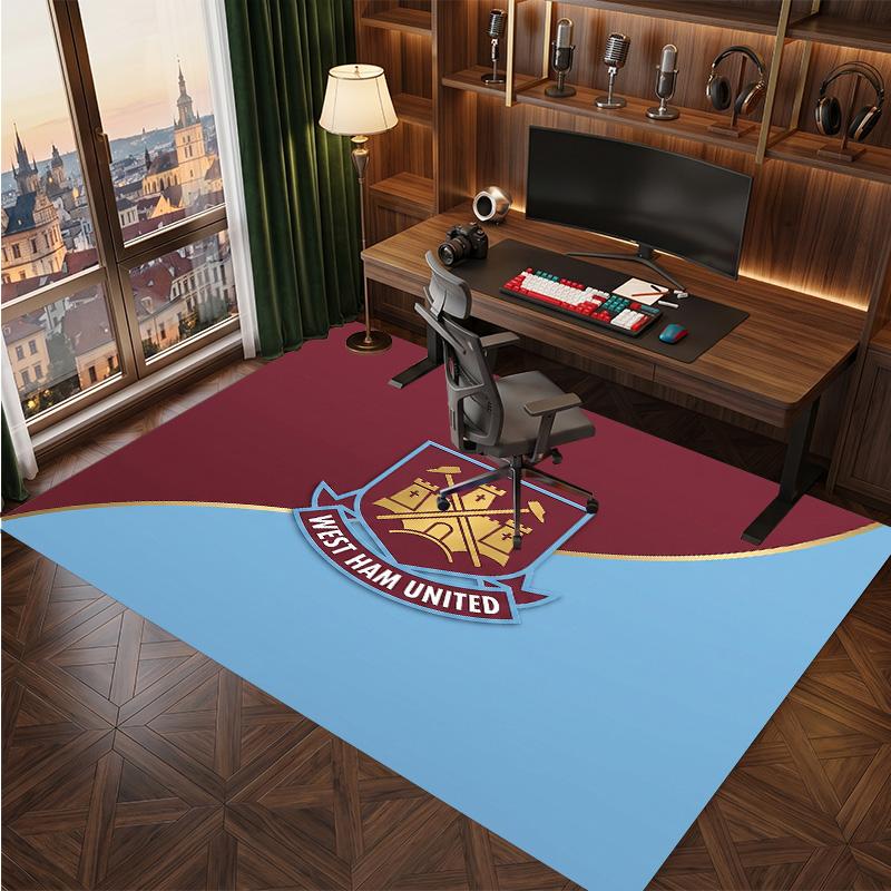 West Ham United Football Print Crystal Velvet Rug, Comfortable Water Absorbent Non Slip Indoor Floor Carpet