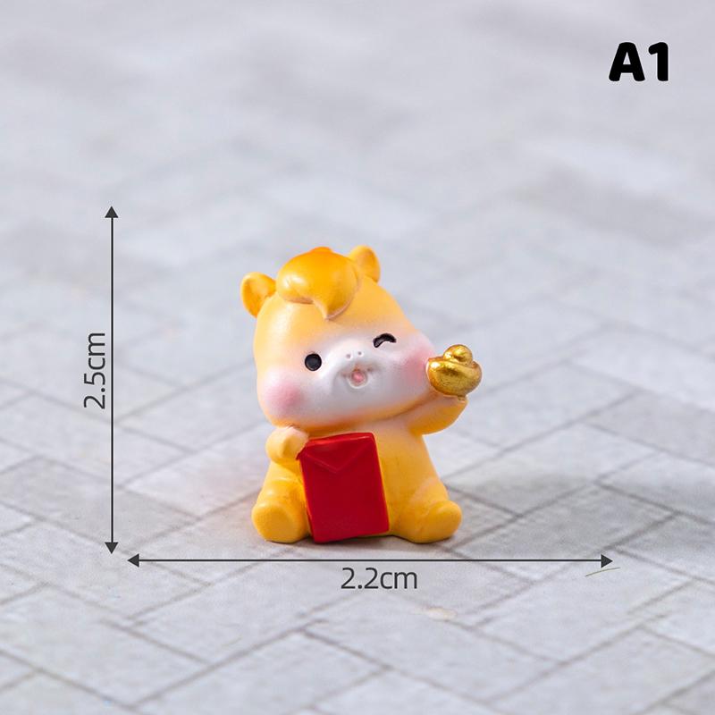 

Resin 1PCS New Year Cartoon Lucky Horse Figurines Micro Landscape Ornaments Car Interior Home Desk Decorations Room Decor Gift
