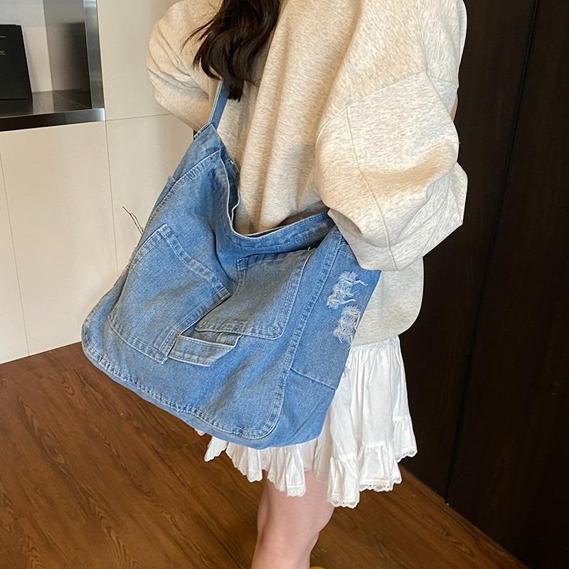 New design denim large capacity solid color new women's leisure trend simple messenger shoulder bag