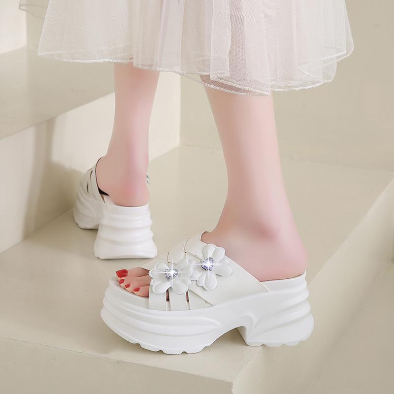 Fashion 8CM Fashion Crystal Platform High Slippers Women Open Toe Wedges Sandals Summer Soft Slipper Indoor Outdoor Leisure Beach Shoes