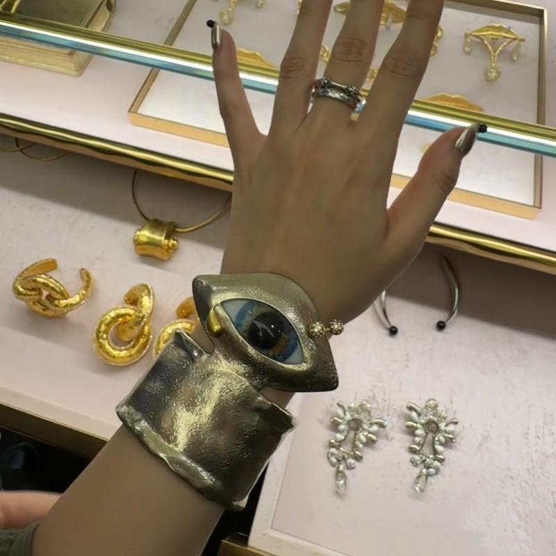 Vintage Personalized Metal Blue Eyes Cuff Bracelet For Women Fashion Jewelry Exaggerated Hand Open Bangles Accessories Gifts