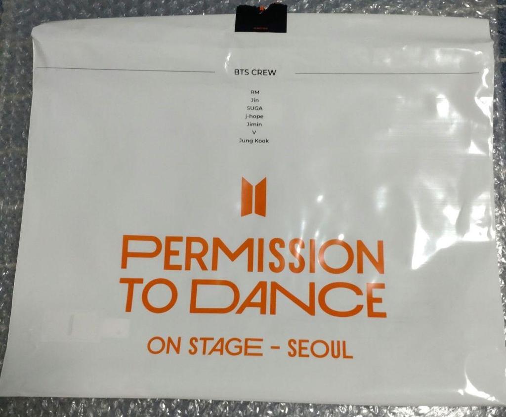 [USED] BTS PERMISSION TO DANCE ON STAGE accessories
