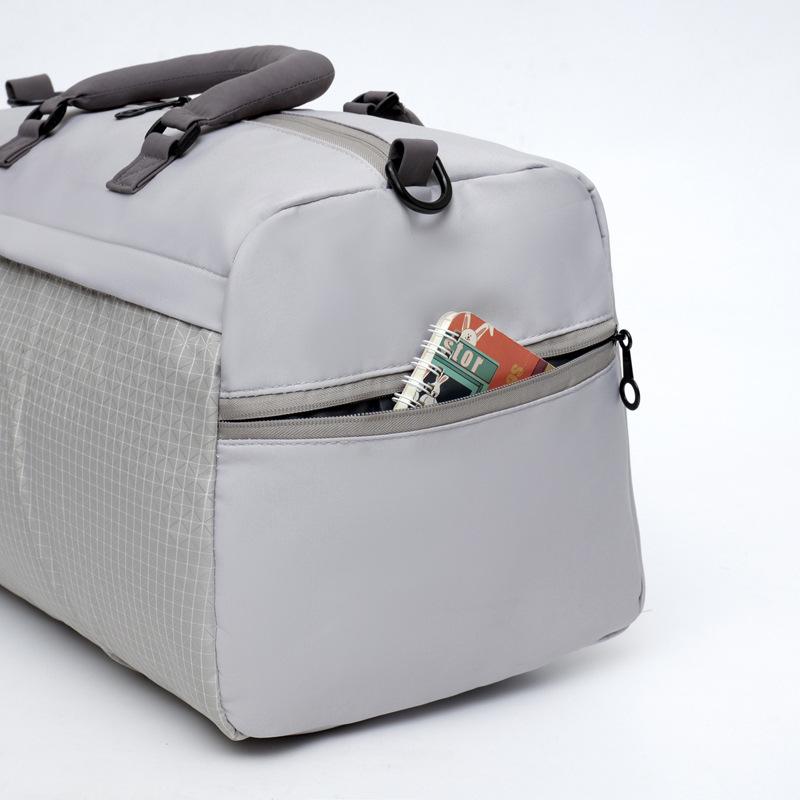 Unisex Large Capacity Travel Tote: Handheld or Shoulder Gym Bag with Wet/Dry Separation, Shoe Compartment, and Outdoor Sports Storage.