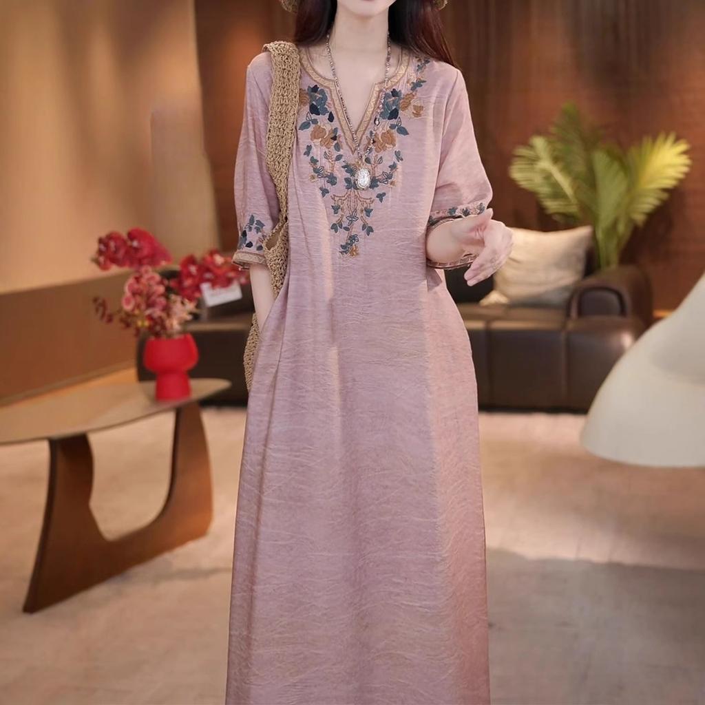 Embroidered V-neck dress women's 2025 summer new large size loose meat-covering temperament long skirt