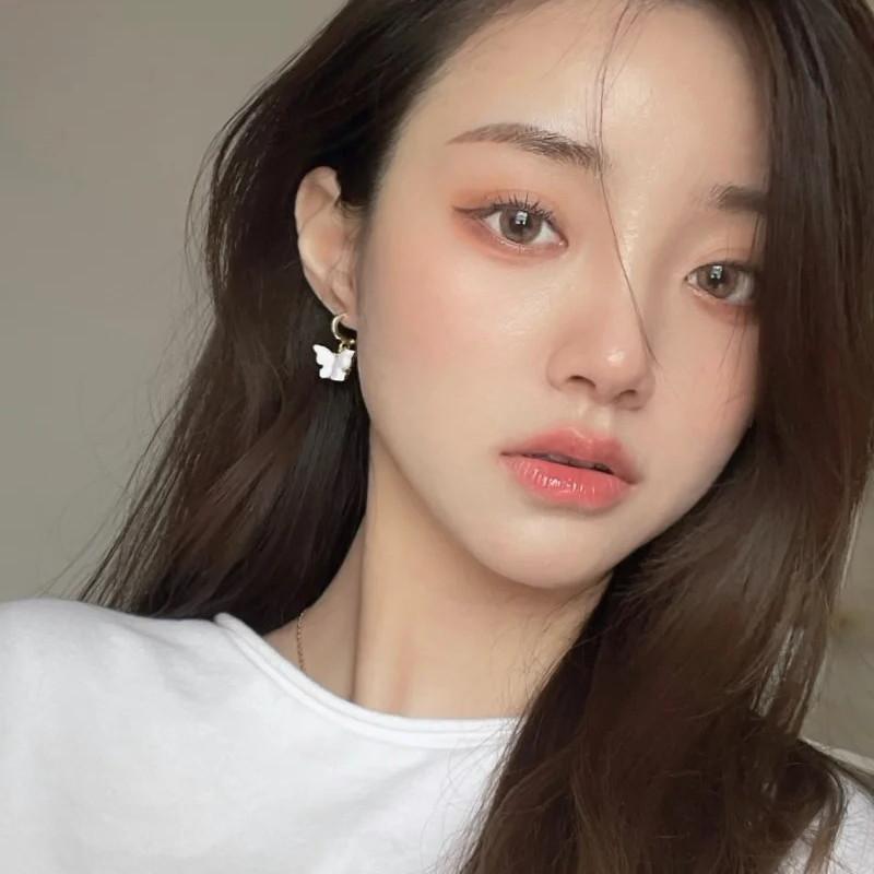 Same Style Butterfly Earrings French Style Socialite Style S925 Silver Temperament Elegant Simple Ins Style All-Match Earrings