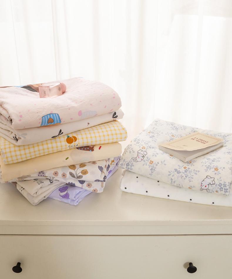Class A Small Floral Cloud-like Cotton Bedding Set - Includes Duvet Cover, Sheet, Bed Skirt (3 pcs)