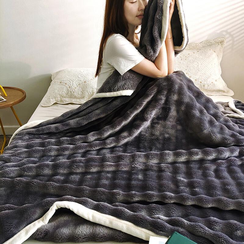 LISM Luxury Faux Rabbit Fur Throw Blanket