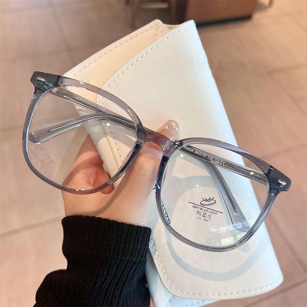 

Women Anti-Blue Light Glasses Ultra-Light Reading Glasses Men Fashion Computer Eyewear Transparent Frame Flat Light Eyeglasses сірий