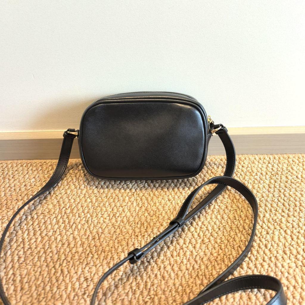 [Pre-Owned] Vara Black Leather Shoulder Bag Crossbody Bag Gold Hardware - Very Good #3F4J1D