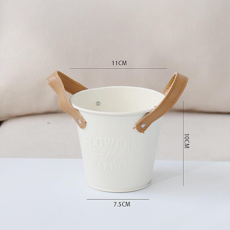 Small Retro Distressed Whitewashed Tin Flower Pot for Tabletop or Balcony Decor, Ideal for Succulents and Iron Lettering