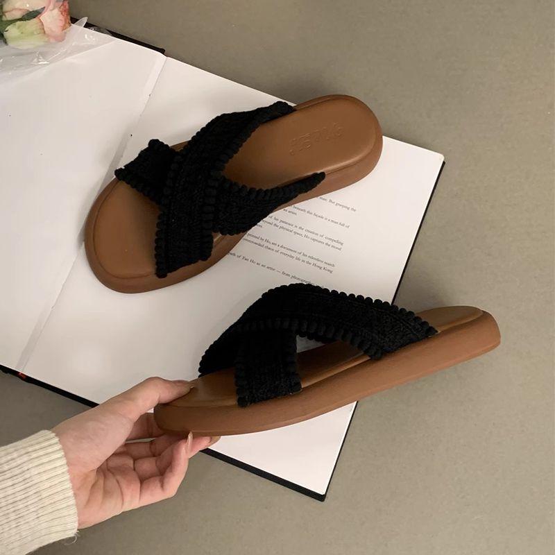 Fashion Outside Platform Women's Slippers and Ladies Sandals on Beach Slides Korea Style Summer 2025 Wholesale Slip-resistant Shoes Sale