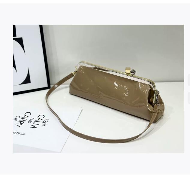 Women's Luxury Top Handle Underarm Bag  Fashionable Designer Shoulder Handbags Crossbody Bag Evening Clutch