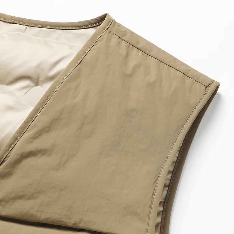 Xue Zhong Fei Men's Lightweight V-Neck Down Vest