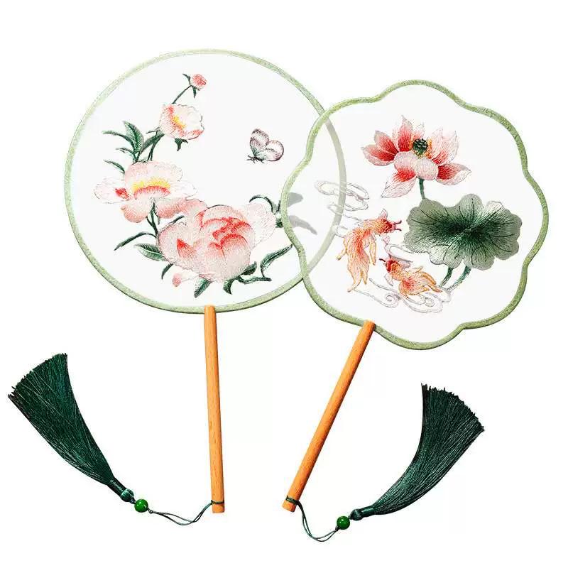 Double-Sided Embroidered Ancient-Style Round Fan, Chinese-Style Embroidered Lotus Fan, Special for Hanfu, Versatile Dance Fan with Suzhou Embroidery