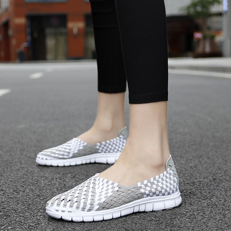 Dames Zomer Ademende Zilveren Moccasin Strandschoenen Dames Zwart Casual Instappers Rijschoenen Gevlochten Blauwe Platte Schoenen Sneakers Grote Maten