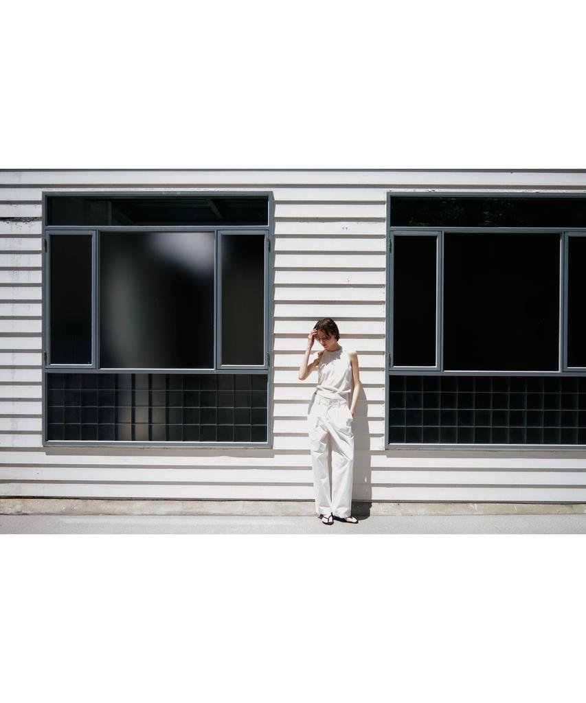 Ninnis Two-Tuck Curved Pants (White)
