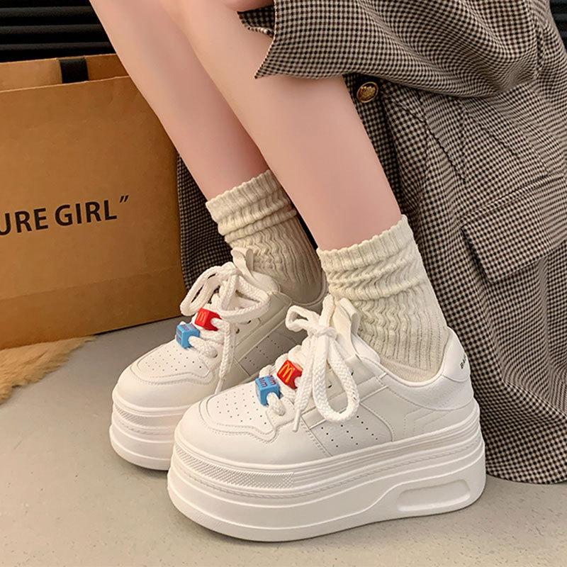 Inner heightening platform white shoes women's 2025 autumn new small muffin shoes niche versatile casual board shoes tide