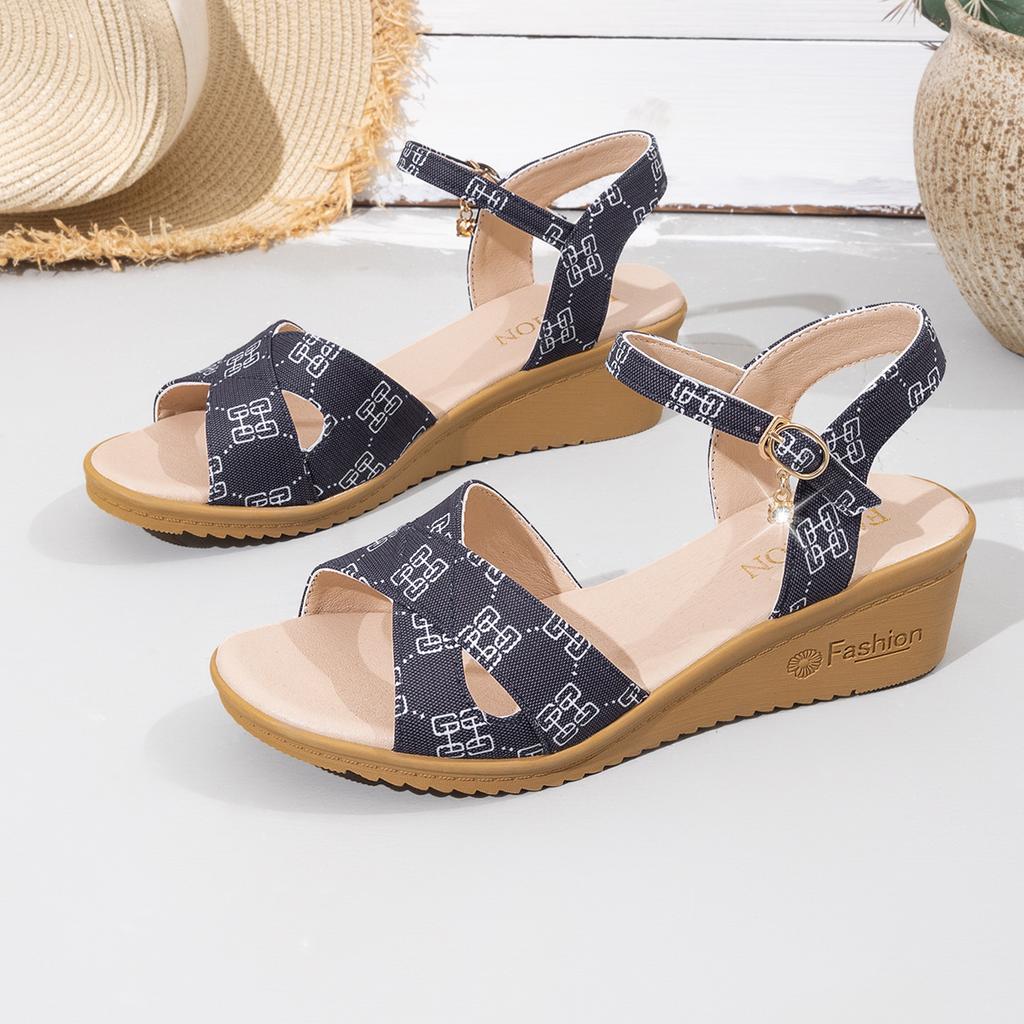 Sandals women's 2025 new summer wedge heel fashion comfortable sandals women's casual flat one-word buckle sandals