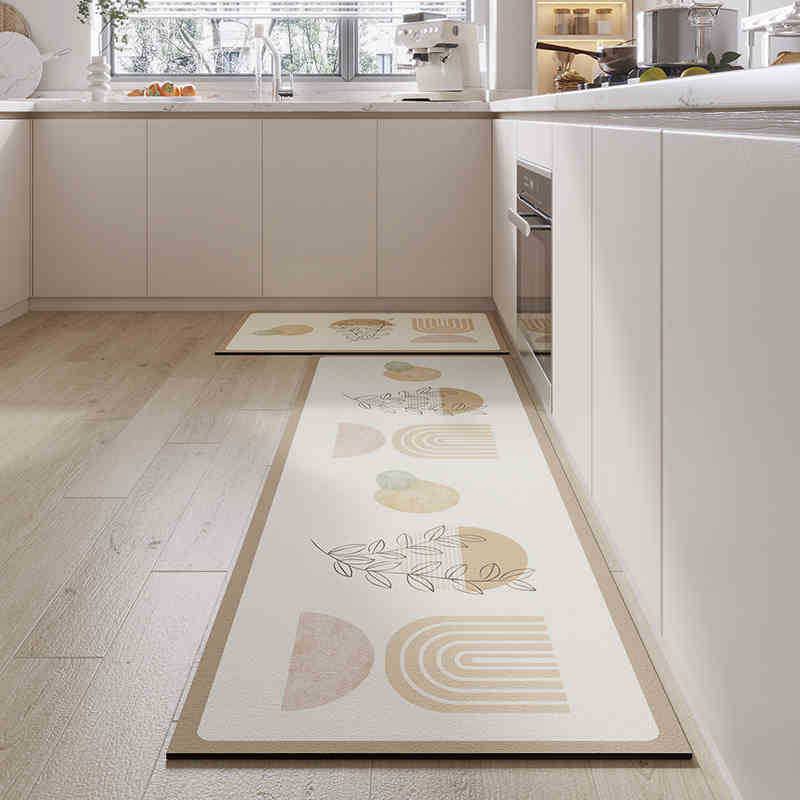 Kleine frische Küchenbodenmatte absorbiert Wasser, absorbiert Öl, trocknet schnell und ist pflegeleicht. Langer Streifen Fußmatte ist rutschfest, verschleiß