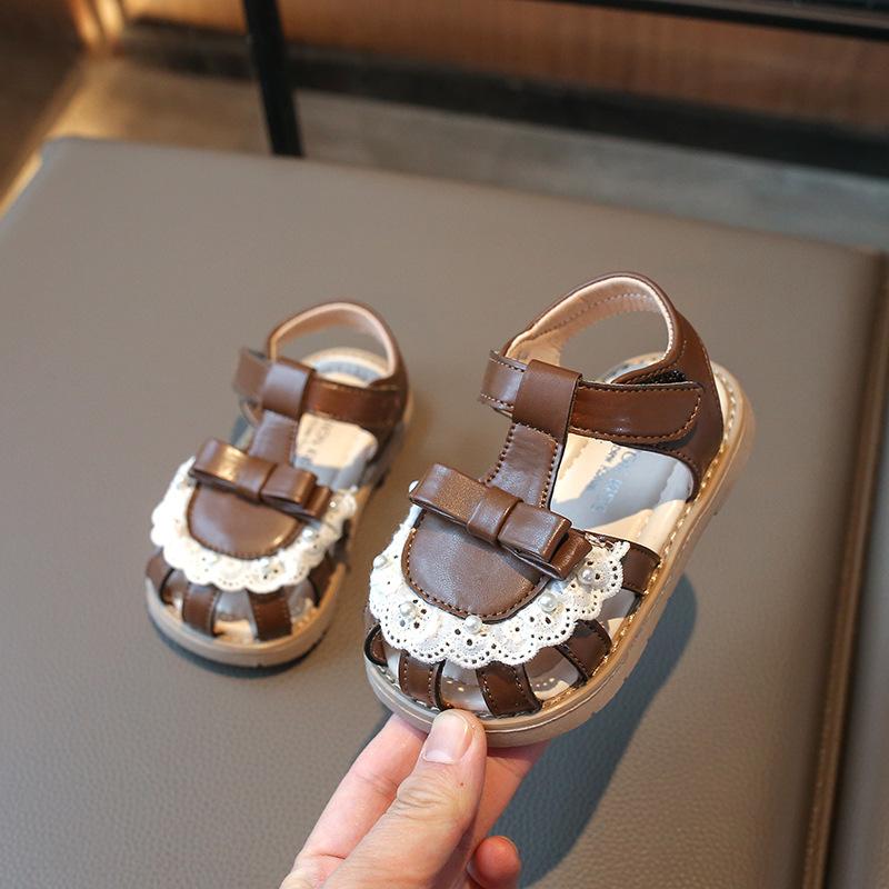 Kids Lace Pearl Decor Closed-Toe Sandals