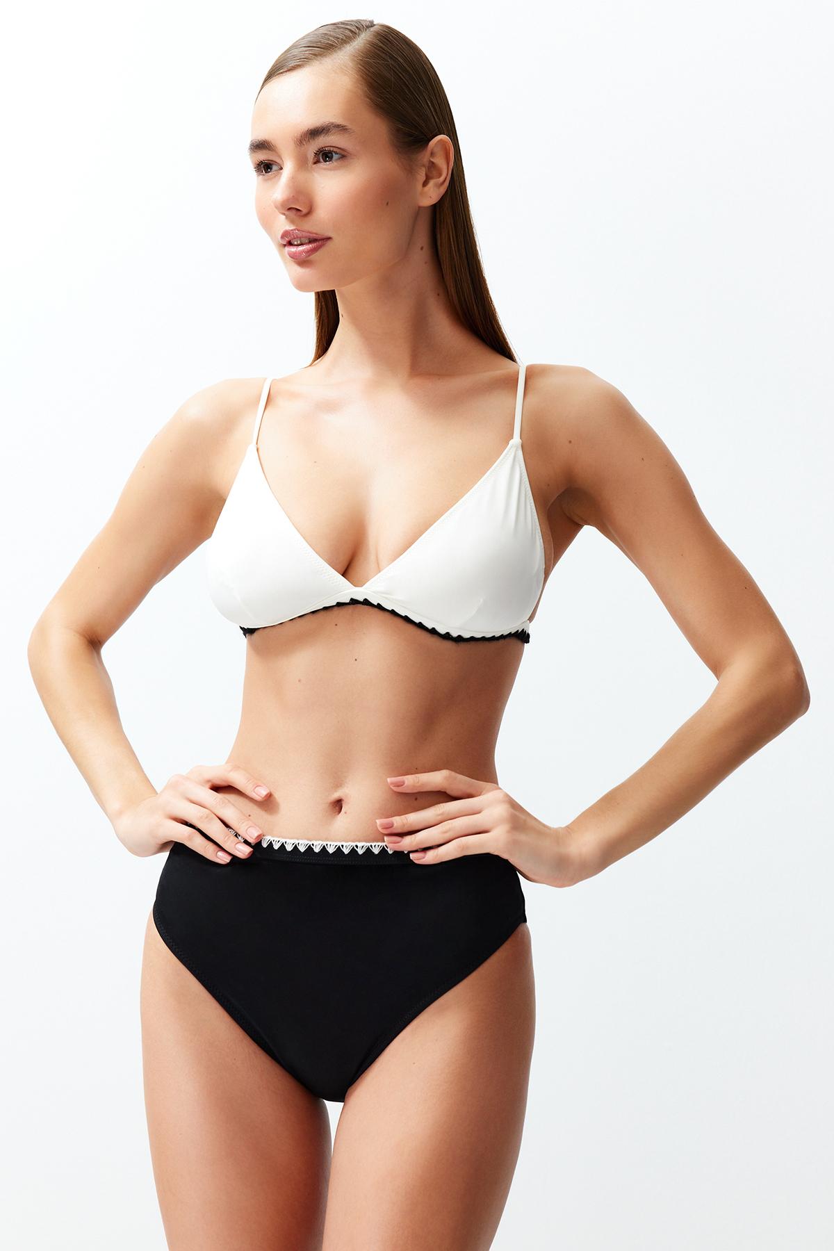

Women s New Season Bikini Set Black-White Triangle Embroidered High Waist Regular Bikini Set XS тьмяно-коричневий