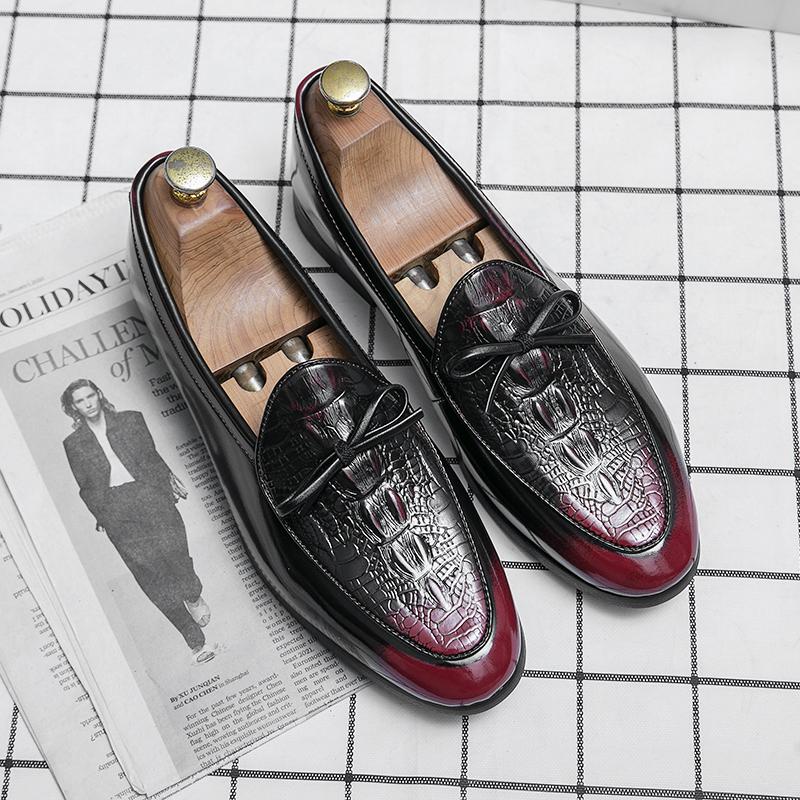 Wiosna Jesień Retro Slip on Skórzane Szpiczaste Buty Męskie Mokasyny Klasyczne Modne Wygodne Męskie Skórzane Buty Codzienne