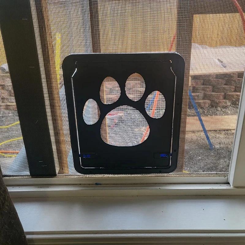 Pet Gate Cat Door Safe Lockable Magnetic Screen Outdoor Dogs Cats Window House Enter Freely Fashion Pretty Garden Easy Install