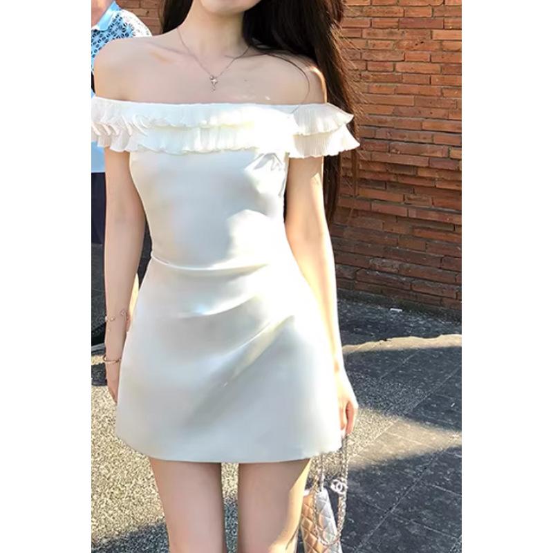 Miss French Puff, early spring double-layer ruffle edge neckline design shows one-word shoulder dress female new