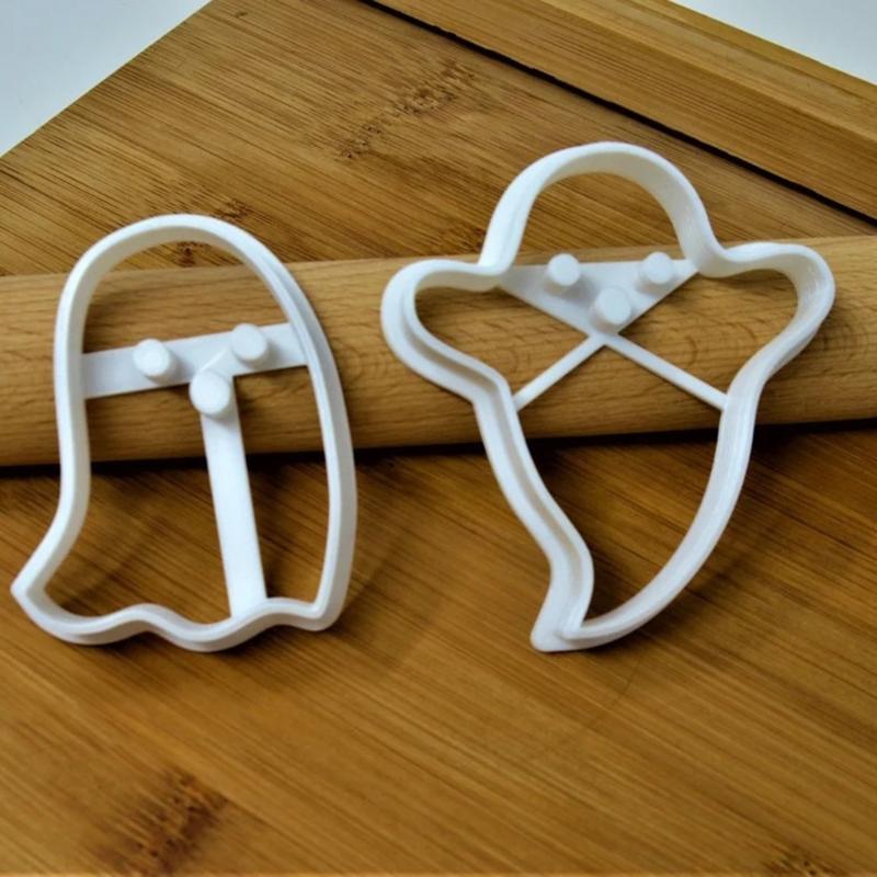 Pack of 2 Biscuit Molds Small Cookie Molds Devil Shape Small Biscuit Cutter Cookie Tool Present for Baking Enthusiasts