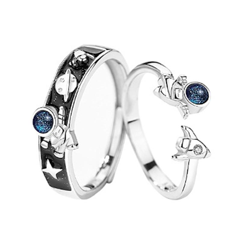 2x Exquisite Space Astronauts Planet Star Pattern Adjustable Rings for Women Girls Open Finger Rings Jewelry Birthday