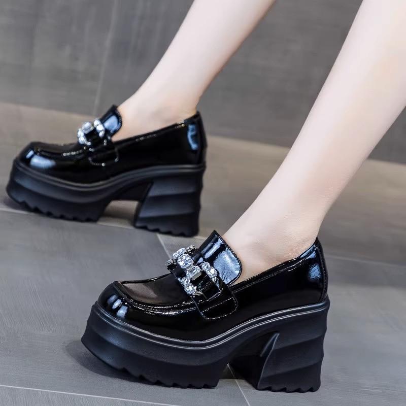 Wewnętrzne podwyższenie małe skórzane buty damskie buty wiosna i jesień nowa podeszwa typu muffin gruby obcas Mary Jane