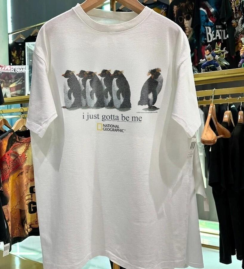 NEW!!! I Just Gotta Be Me  Rockhopper Nat Geo T-Shirt Unisex T-Shirt S