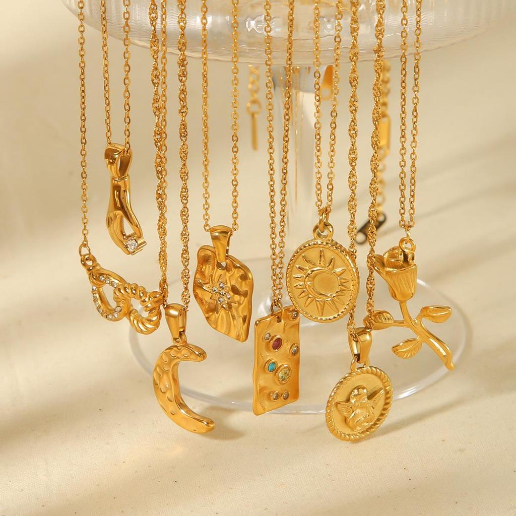 INS Light Luxury Rose Flower Sun Double Ring Pendant Necklace, 18K Gold-Plated Stainless Steel, Waterproof Clavicle Chain