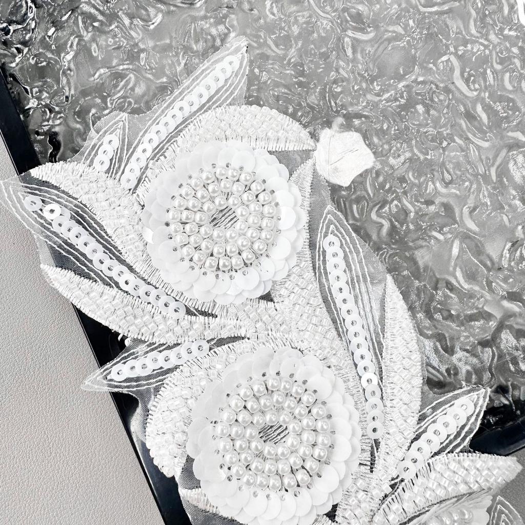 Schwerindustrie Luxus Handgefertigt Perlenbesetzter V-Ausschnitt Aufkleber Kleidung Kleid Hochzeit Auftrittskleid Dekoratives Vorderhals Tuchaufkleber Zubehör