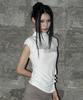 Aejeuyua Kitsch Snap Half-Neck T-Shirt White