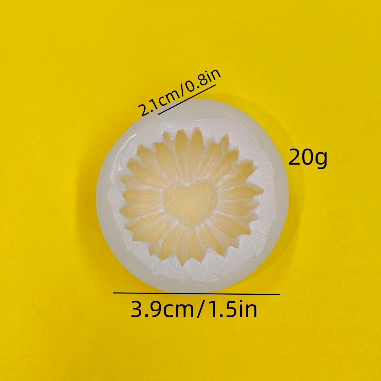 

Heart-Shaped Chrysanthemum Candle & Diffuser Stone Mold for Car Air Vent Clip Small Thin Heart Chrysanthemum