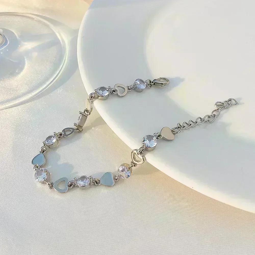 

Classic Five-leaf Flower Series Bracelet For Women Fashion Personalized Daily Accessory Party Zircon Birthday Anniversary Gifts
