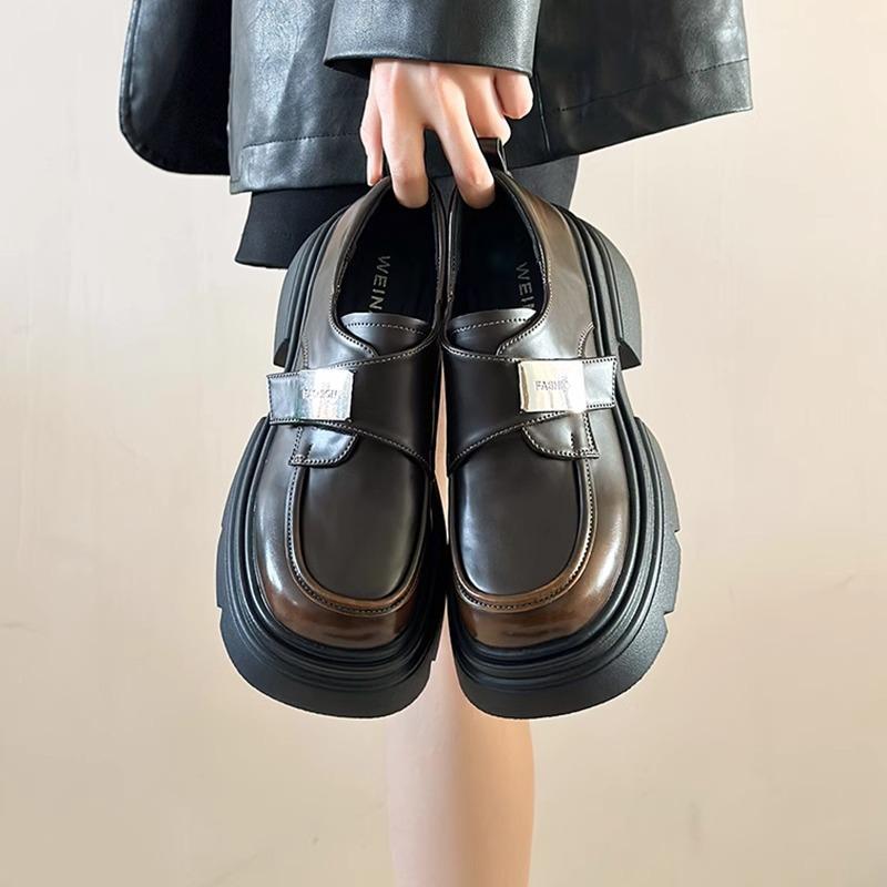 

Маленькие кожаные туфли женские туфли новые весенние черные на платформе женские туфли в стиле универсальные jk одинарные туфли 40 коричневый