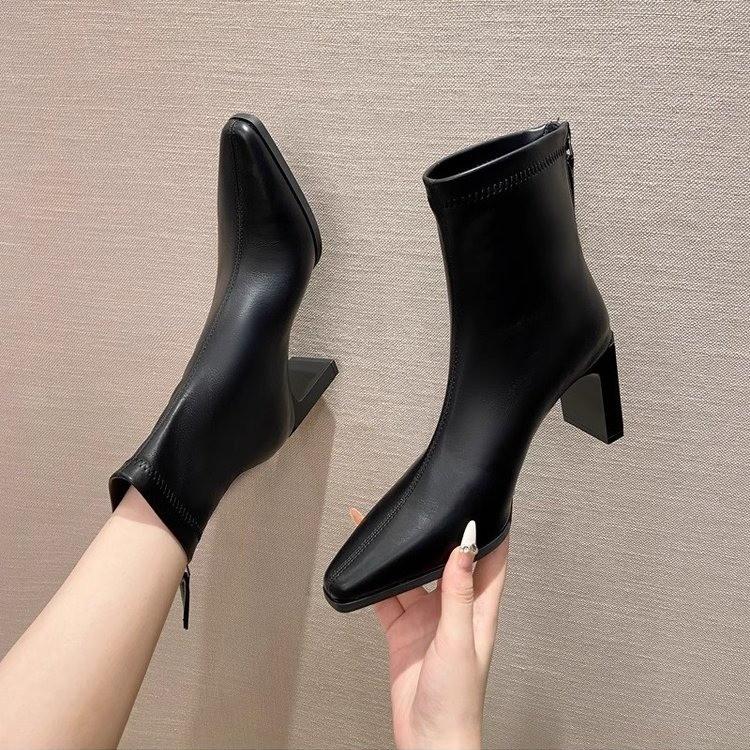 High Heel Small Square Head Thin Boots 2024 Herbst Französische Neue Dicke Absatz Elastische Stiefel Einfaches Temperament Kleine Kurze Stiefel Einzelstiefel