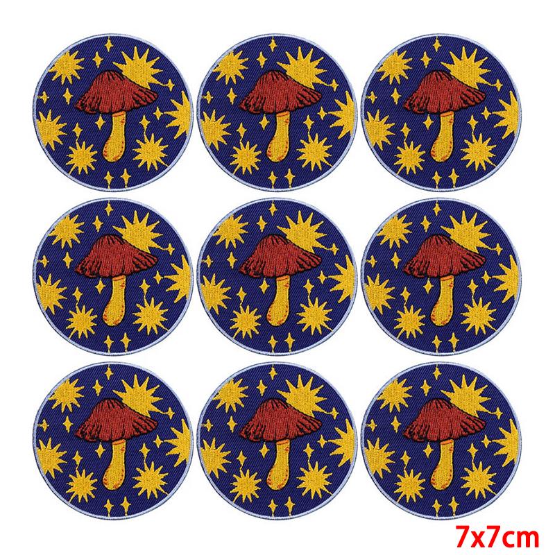 10 Pcs/lot Wholesale Embroidery Patch Iron On Patches For Clothing Patches On Clothes Jackets Decor Applique Sew Supplies
