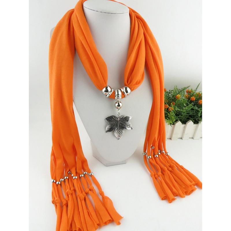 Eleganter Polyester-Infinity-Schal mit Blattanhänger & Quasten – Damen Modischer einfarbiger Halswickel