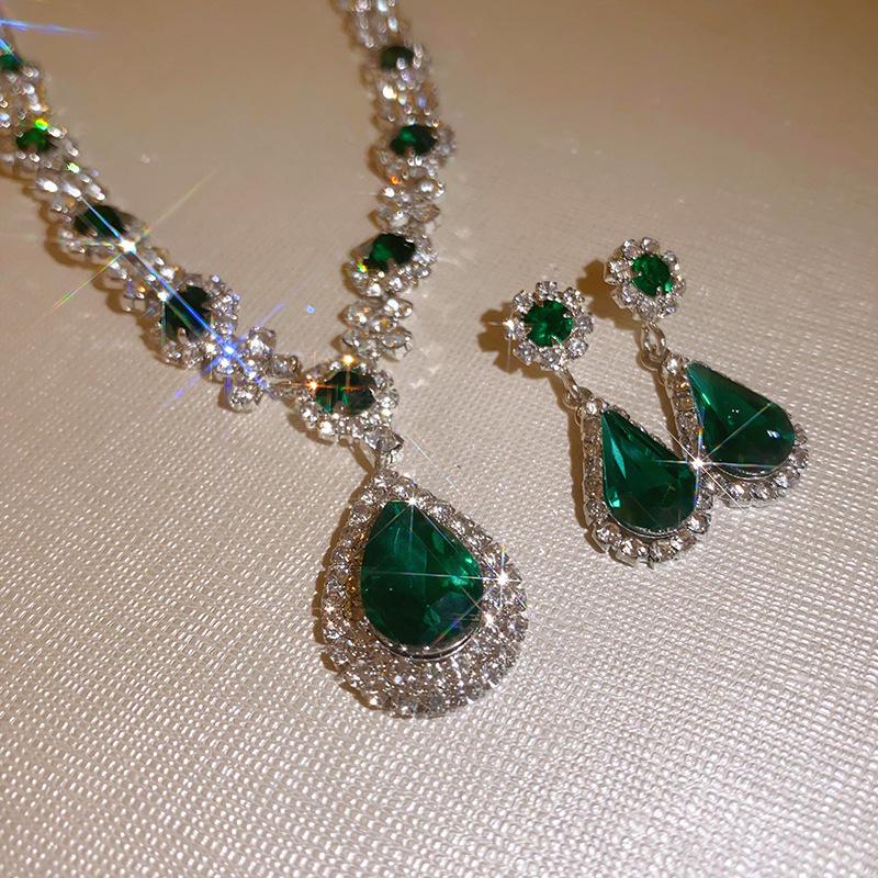 Luxury European & American Diamond Drop Necklace and Earrings Set - Elegant Versatile Jewelry