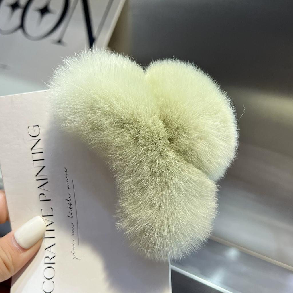 Real Rex Rabbit Hair Small Grab Clip Female Autumn and Winter Hairy Back Head Disc Claw Internet Celebrity Shark Clip Headgear Hairpin