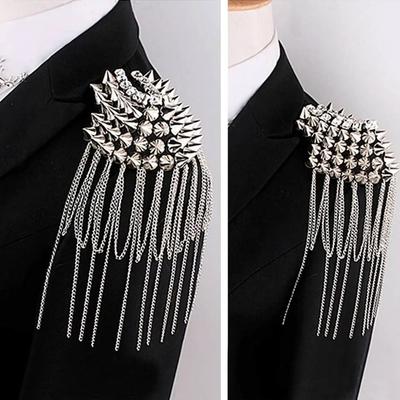 Pin Club Tassel Chain Epaulette Breastpin Jacket Vintage Brooch Retro Rivet Shoulder Badges  Women