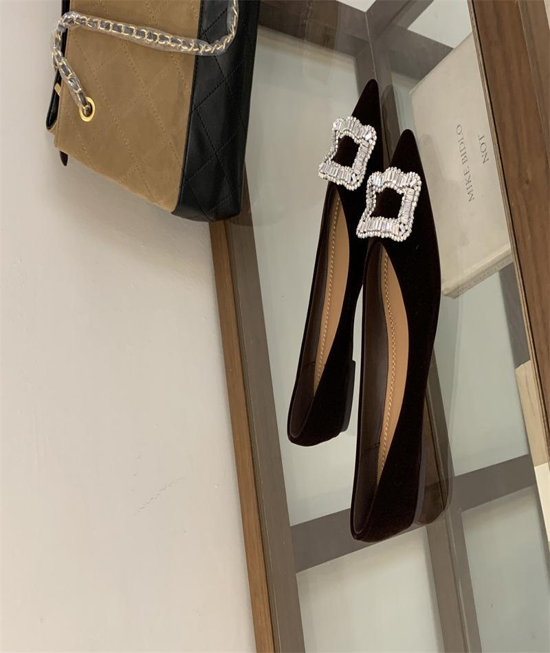2025 autumn new commuter pointed rhinestone buckle thin heel cat heel shallow mouth single shoes
