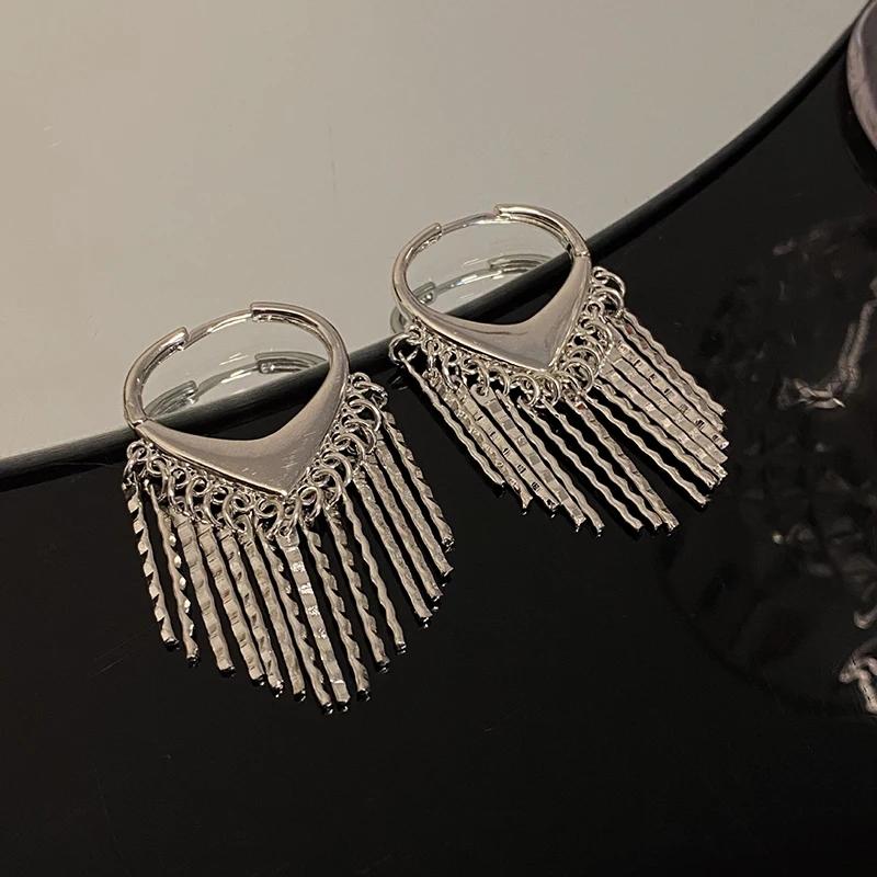 

Новая цепочка с кисточкой в ​​виде персикового сердца, модные персонализированные серьги с металлической кисточкой в ​​виде сердца для женщин