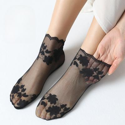 Women's Summer Thin Lace Socks Cotton Bottom Women's Short Socks Mid-Tube Socks Anti-Slip Mesh Socks